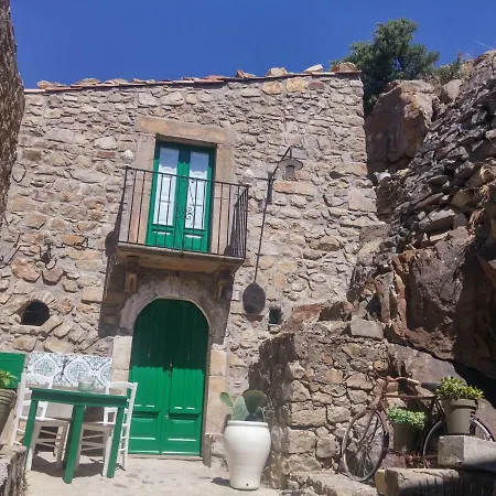 Feriehus Jusu E Susu Montagna Mare Mistretta