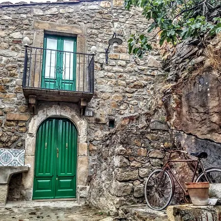 Feriehus Jusu E Susu Montagna Mare
